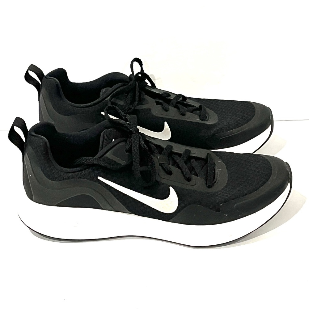 NIKE Wear All Day Black/White Style: CJ1677-001 - Size 8.5